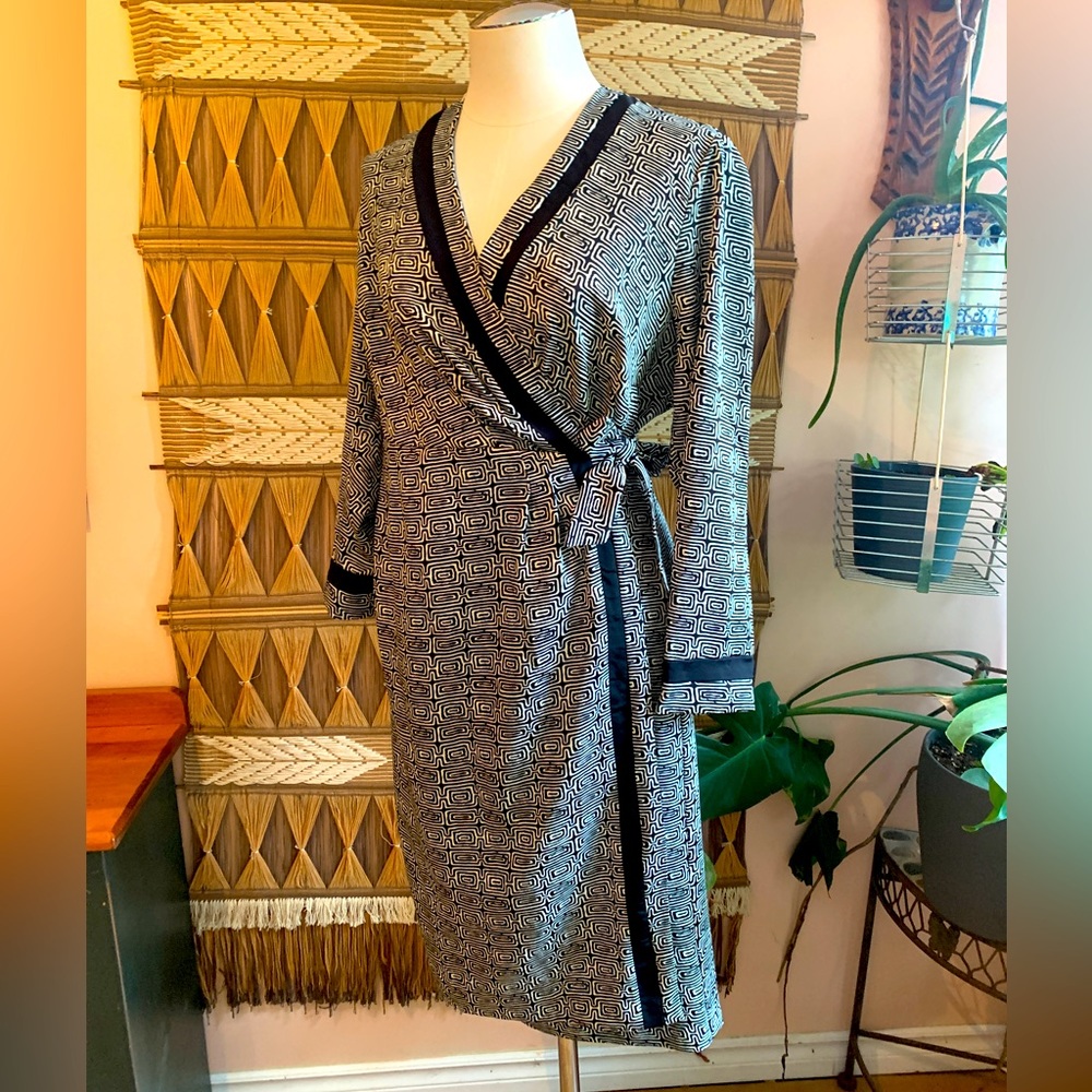 Vintage Black & White Geometric Print Classic Long Sleeve Wrap Dress Size M/L
